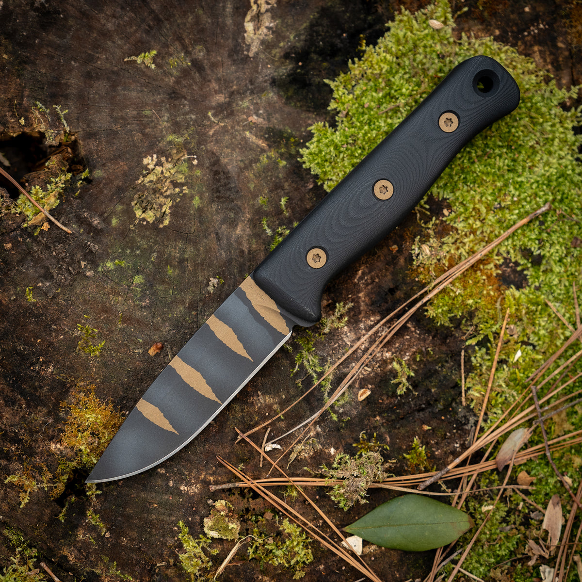 F4 Bushcraft Survival Knife (Limited Edition Rip Torn Blade, CPM 3V, Black G10)