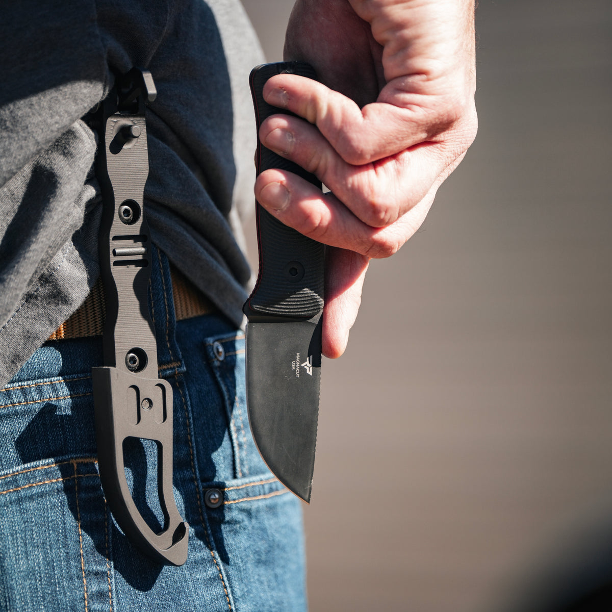 RANGEWOLF™ (RPP Exclusive Finish, CPM MagnaCut, DLC, Red & Black G10, Red Liner)