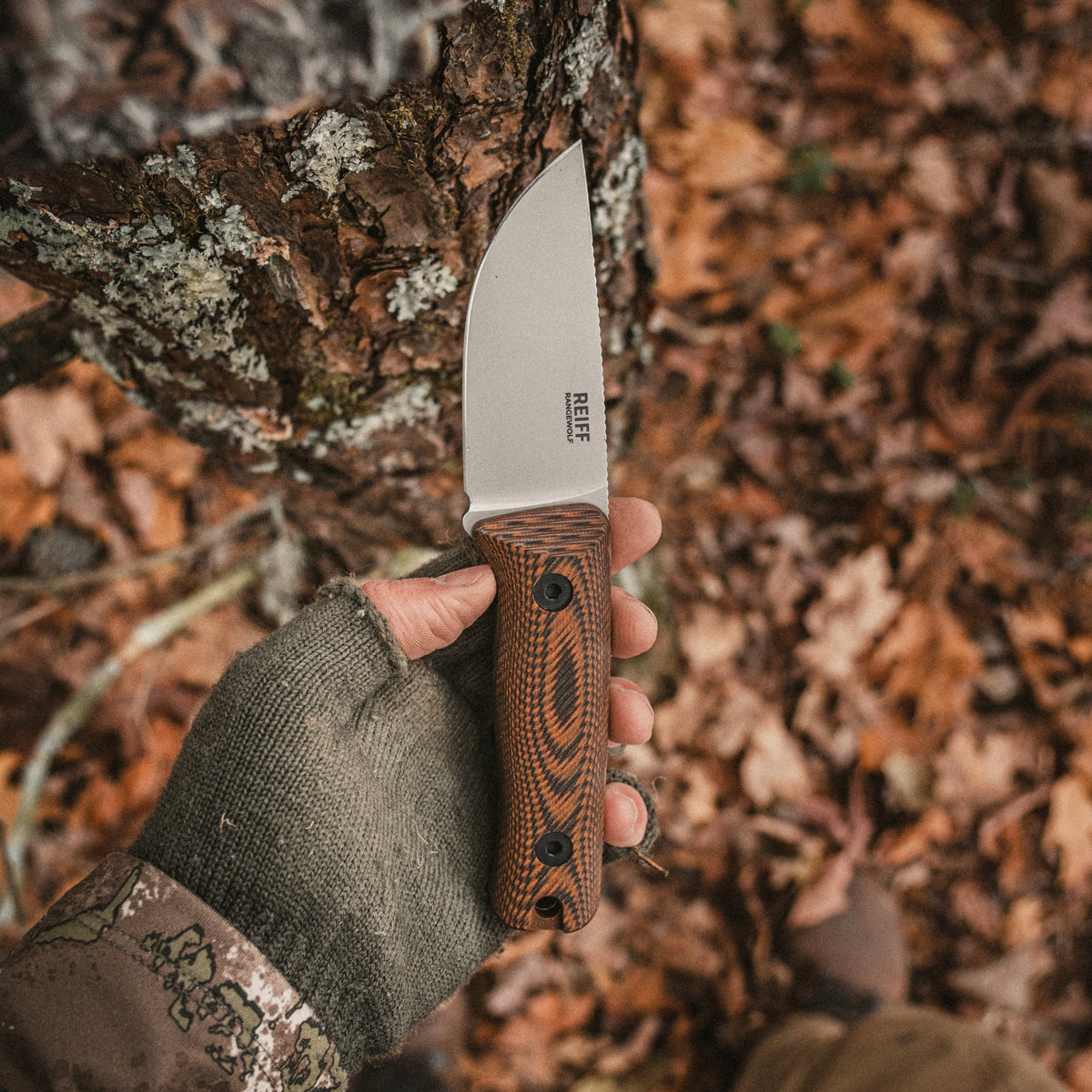 RANGEWOLF™ (CPM MagnaCut, Stonewash, Orange & Black G10)